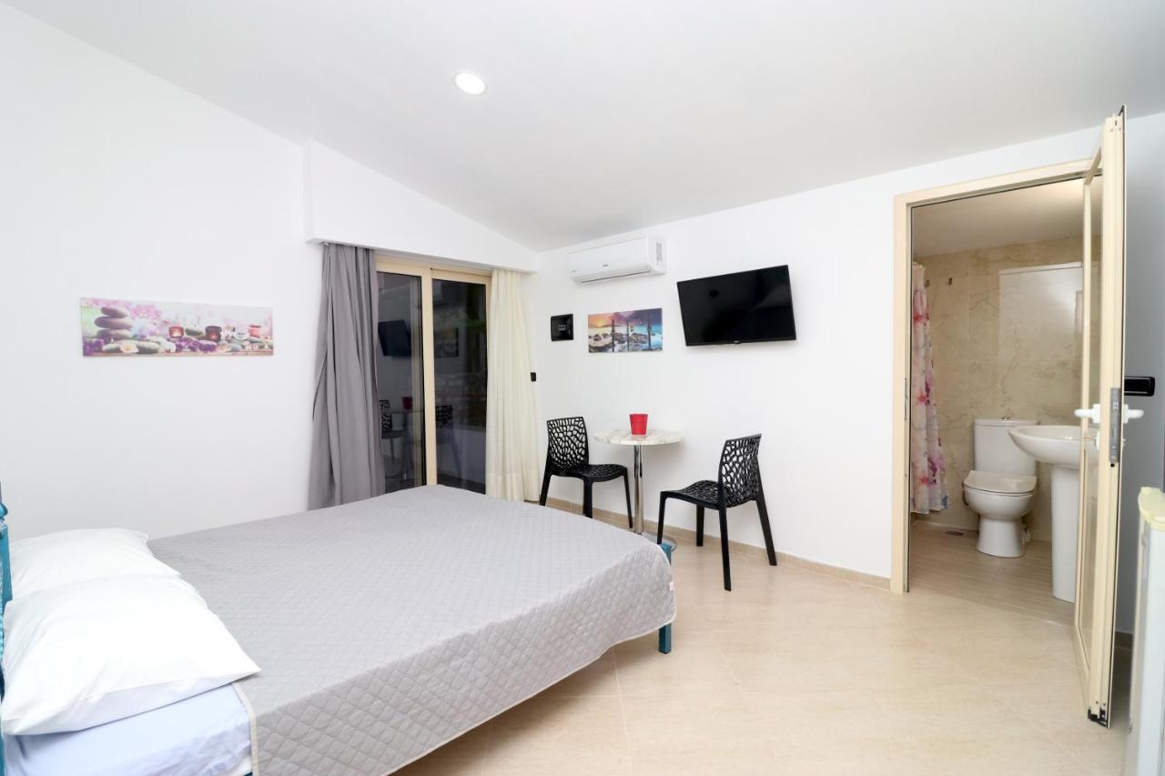 Ferienwohnung Ildora Qimon Himarë Exterior foto