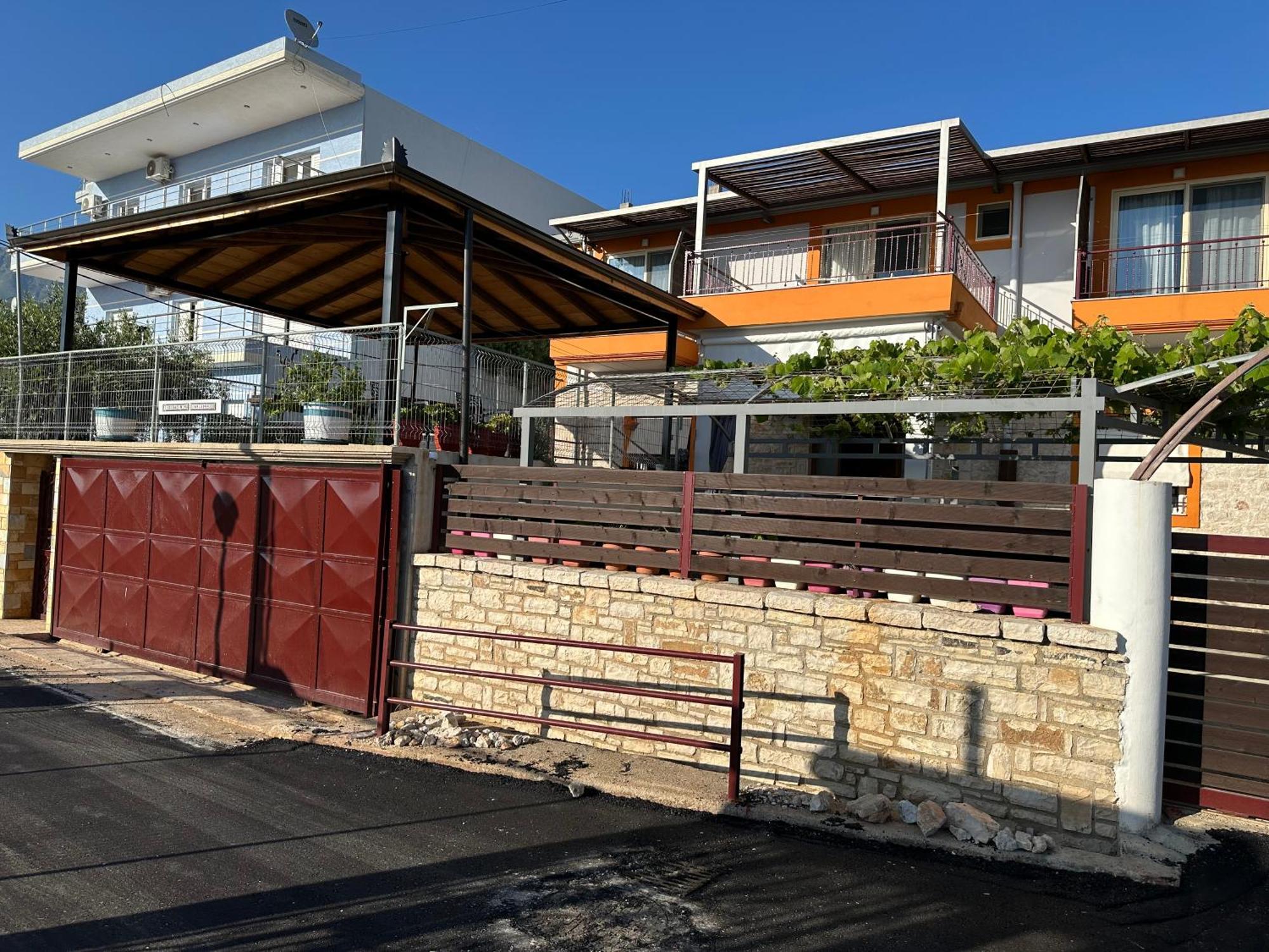 Ferienwohnung Ildora Qimon Himarë Exterior foto